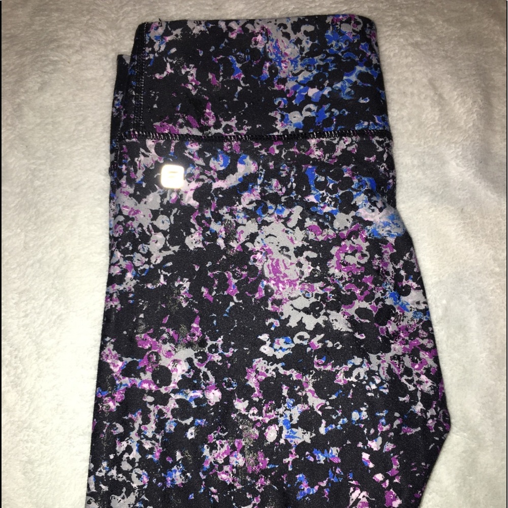 Fabletics cropped workout leggings